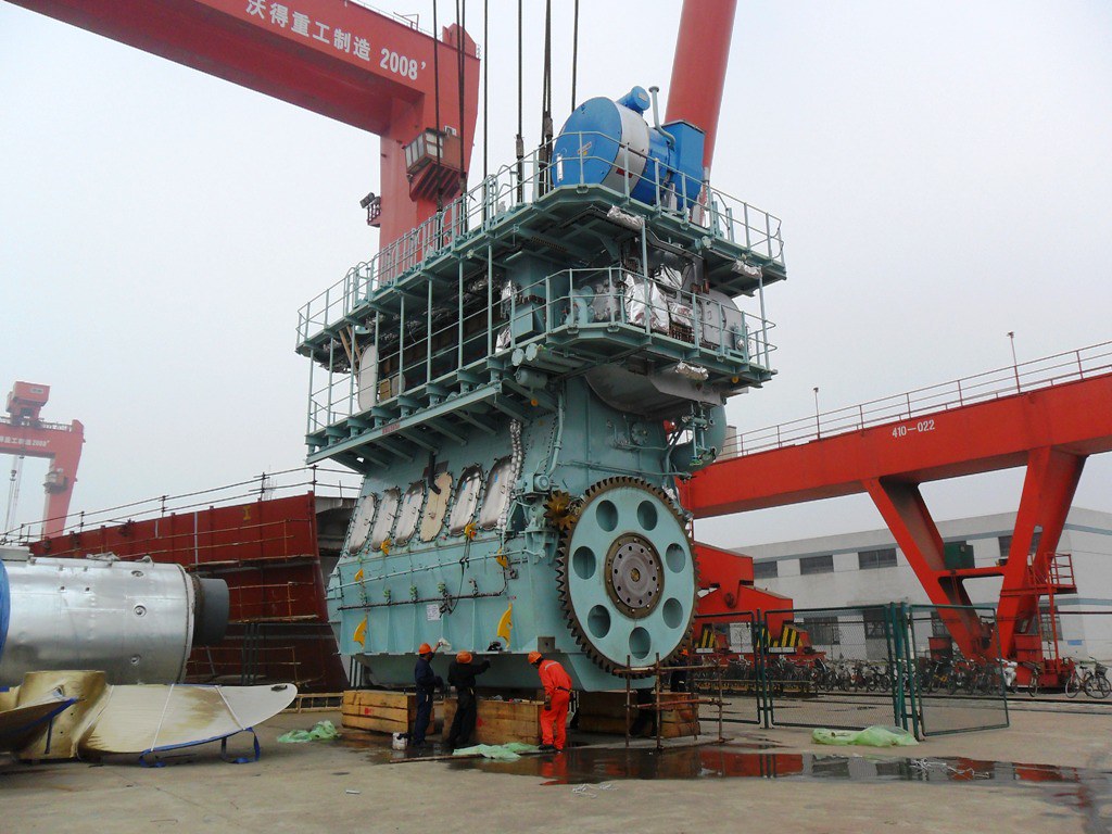 Cylinder Head & Equipment